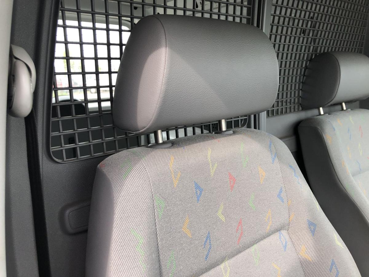 VW Caddy 2K Sitz vorn rechts Beifahrersitz Stoff Autositz