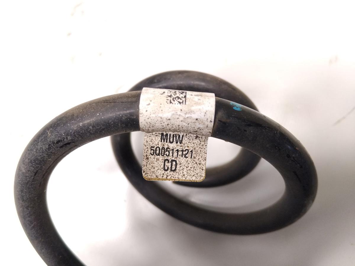 VW Golf 7 2015 3 oder 5 türig Schraubenfeder hinten links für original Sportfahrwerk