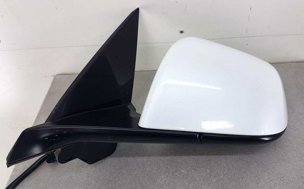 Tesla Model Y Au&szlig;enspiegel in PPSW Pearl White Bj22 elek 11 Pins Modell bis Bj25