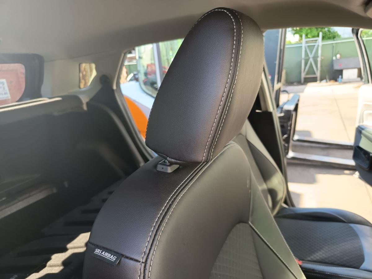 Ford Ecosport Mk2 Sitz vorn rechts Beifahrer Stoff/Leder Sitzheizung Bj 2017