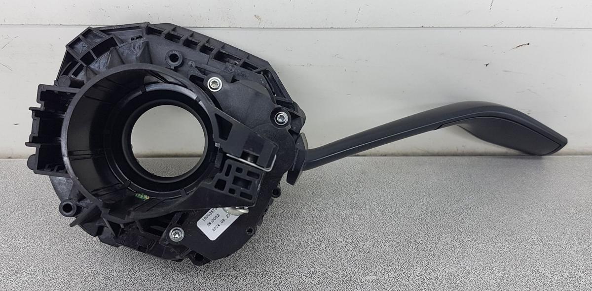 Tesla Model Y Blinkerschalter Bj2025 2072998-00-A Kombischalter