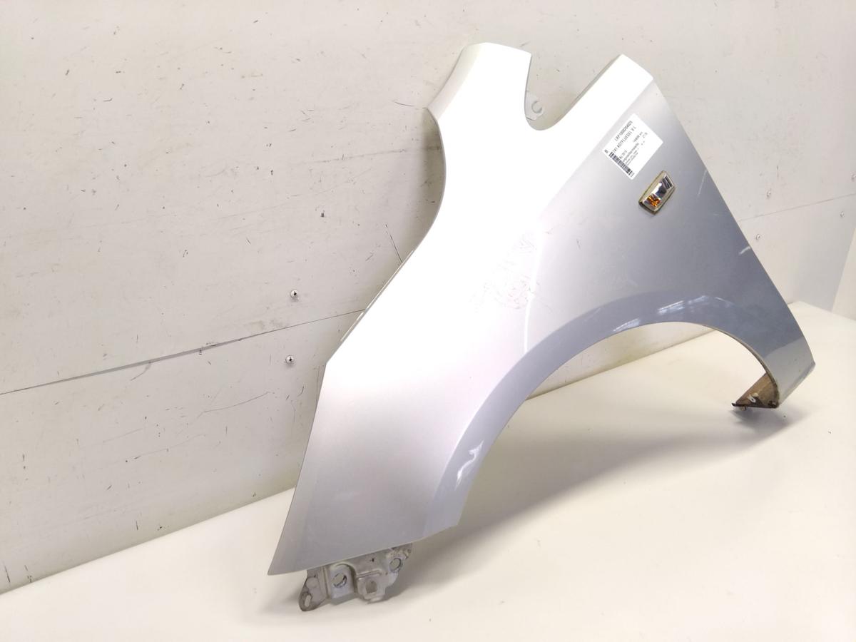 Opel Corsa E original Kotfl&uuml;gel vorn links argonsilbermetallic Z176 Bj.2015