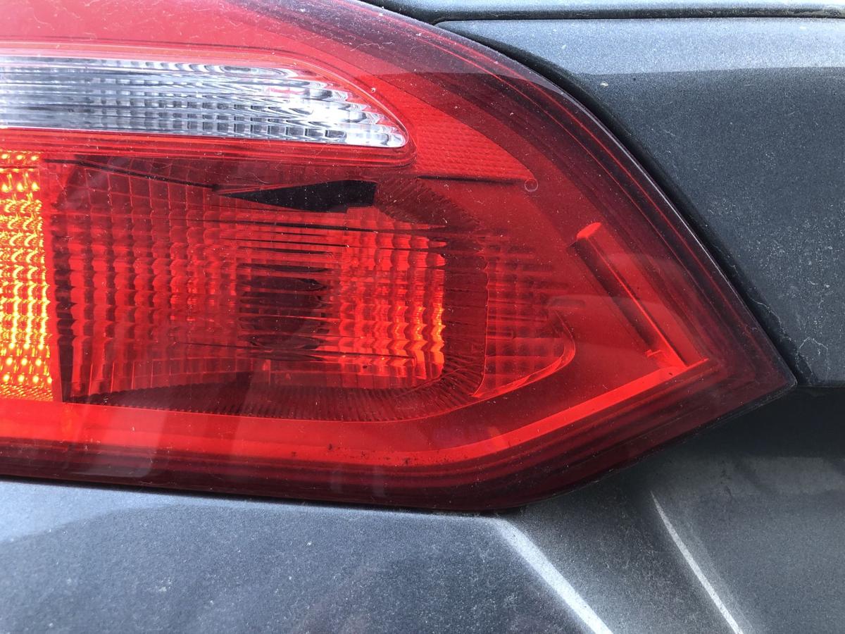 Ford Focus DYB CEW Turnier R&uuml;ckleuchte R&uuml;cklicht innen links Heckklappe ab14