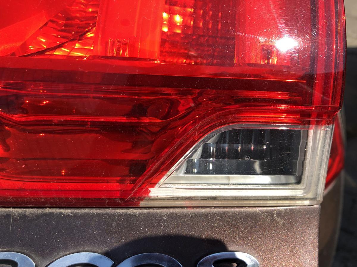 Peugeot 2008 I CU Rückleuchte innen rechts Innenteil Heckklappe bis 2016