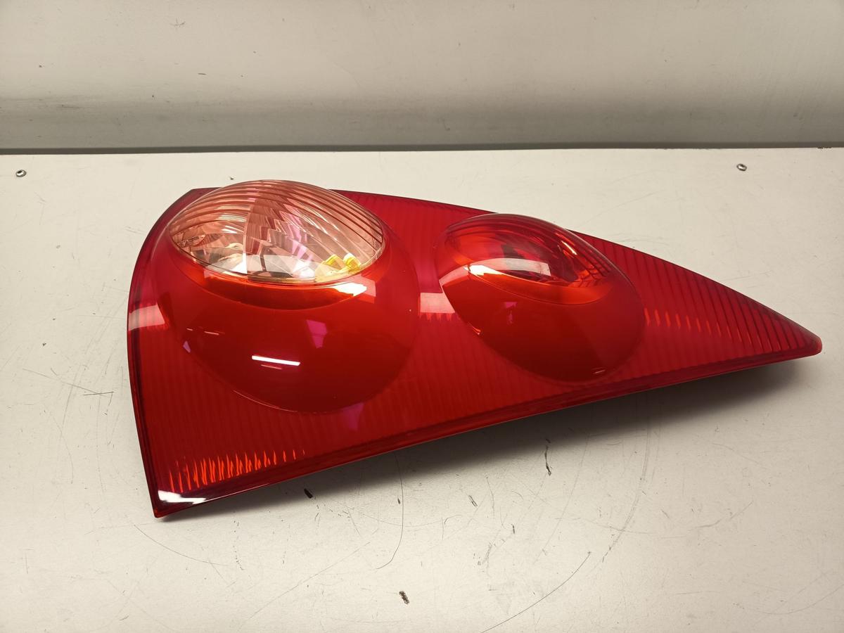 Peugeot 107 original R&uuml;ckleuchte rechts Heck/Schluss/Licht Bj 2008