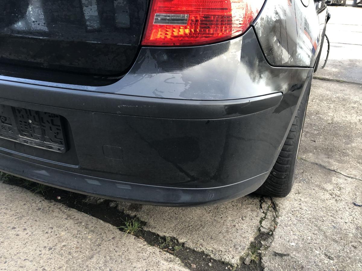 BMW 1er E87 LCI ab07 Stossf&auml;nger hinten 475 Black Stossstange Bumper ohne PDC