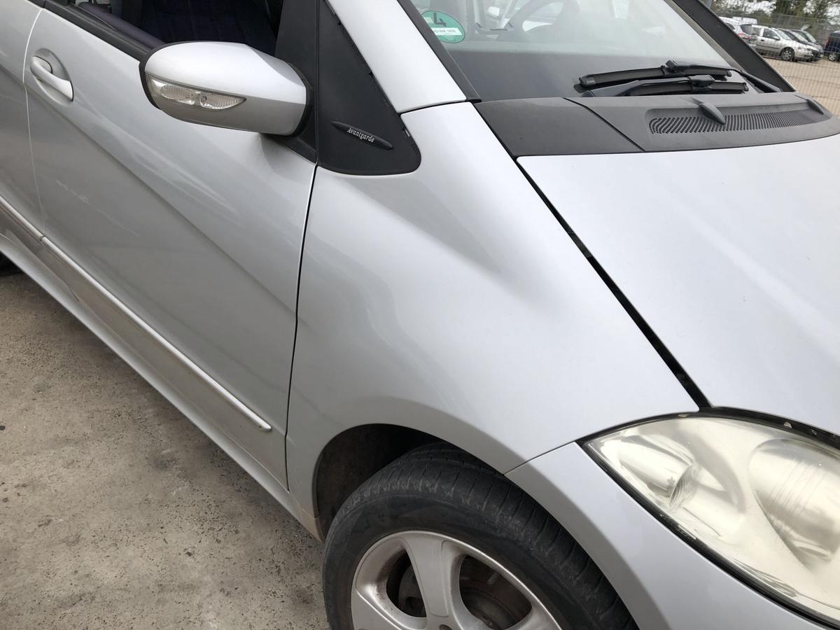 Mercedes A-Klasse W169 Kotfl&uuml;gel vorn rechts Beifahrer Seitenwand 761 silber