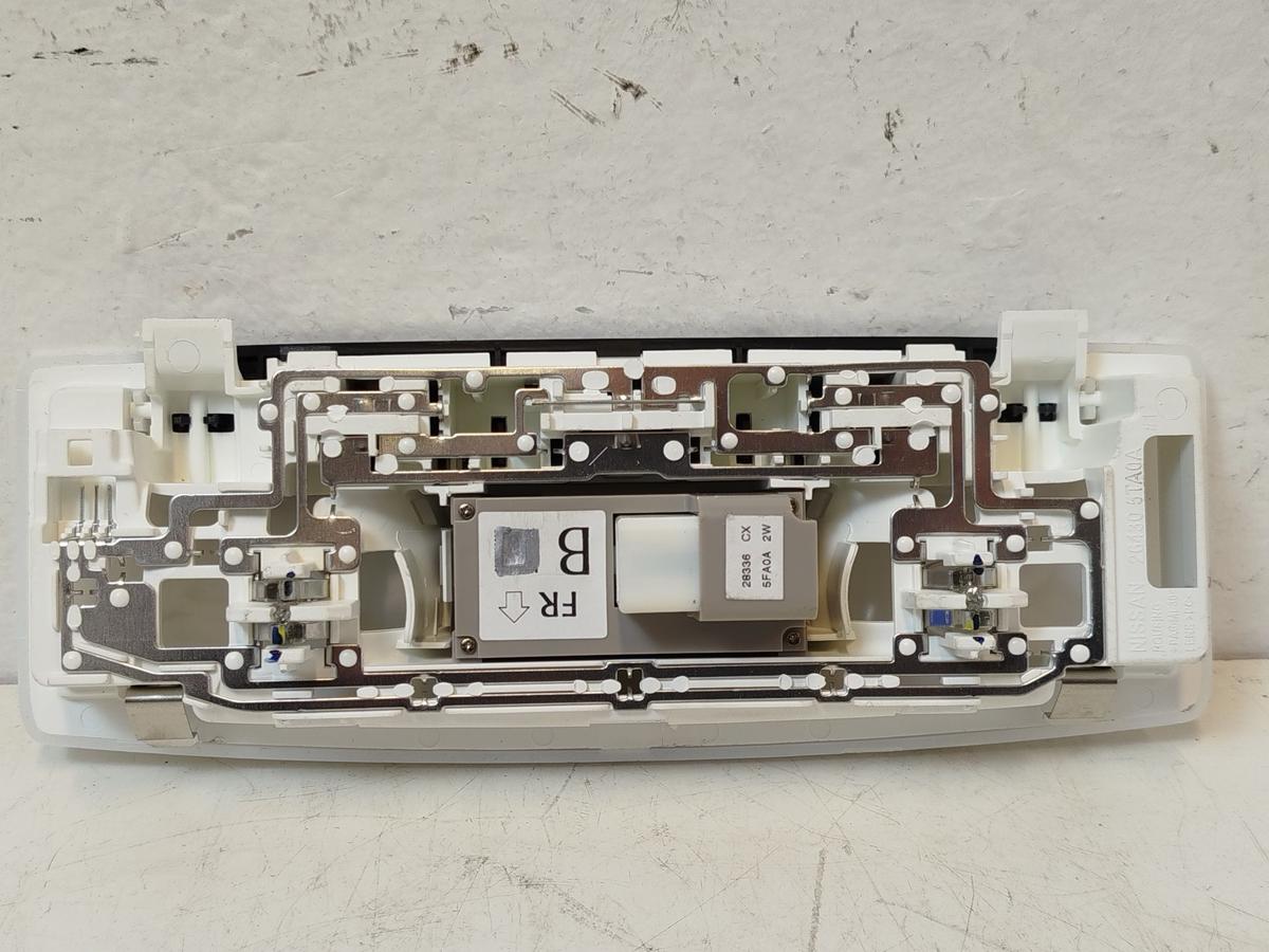 Nissan Leaf ZE1 40kWh Innenleuchte Dachleuchte Leselampe vorn OEM