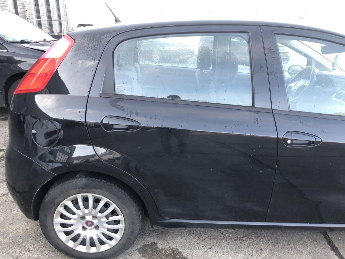 Fiat Grande Punto 199 T&uuml;r hinten rechts Rohbau Fondt&uuml;r 891 Nero