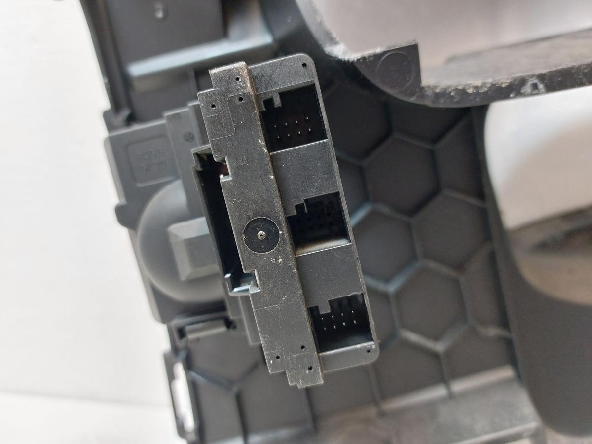 VW Crafter 35 2E Kasten Z&uuml;ndschloss f&uuml;r elek. Lenkschloss mit einem Schl&uuml;ssel