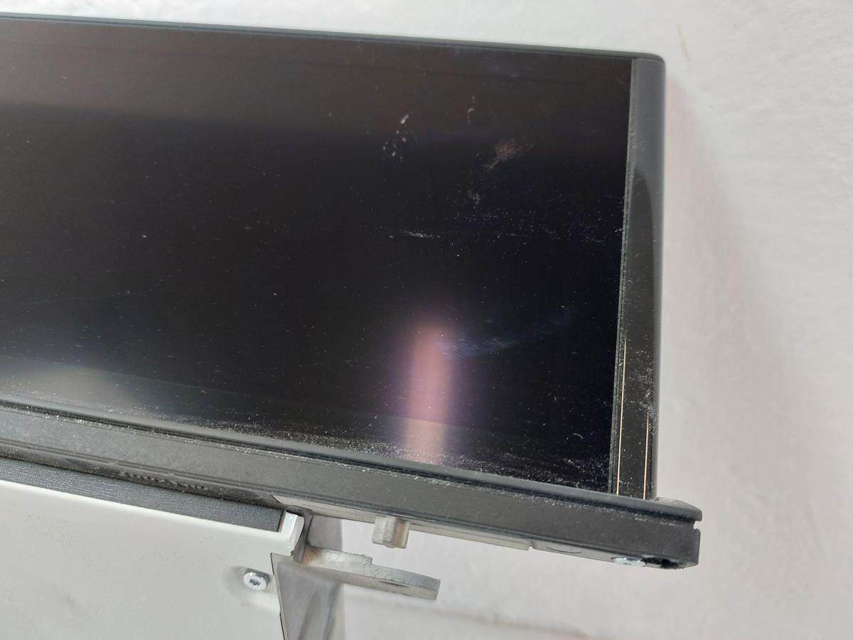 Audi Q2 Typ AG Display Monitor Anzeige MMI Infotainmentsystem 8.2 Zoll Innolux
