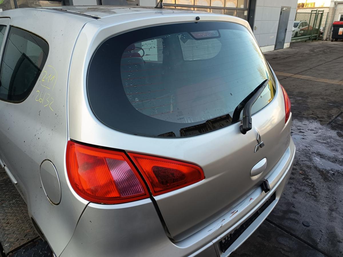 Mitsubishi Colt Z30 original Heckklappe mit Scheibe A50 Pure silver Bj 2005