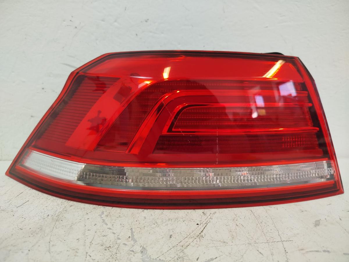 VW Passat 3G B8 Limo Rückleuchte links Rücklicht Außenteil mit LED Heckleuchte