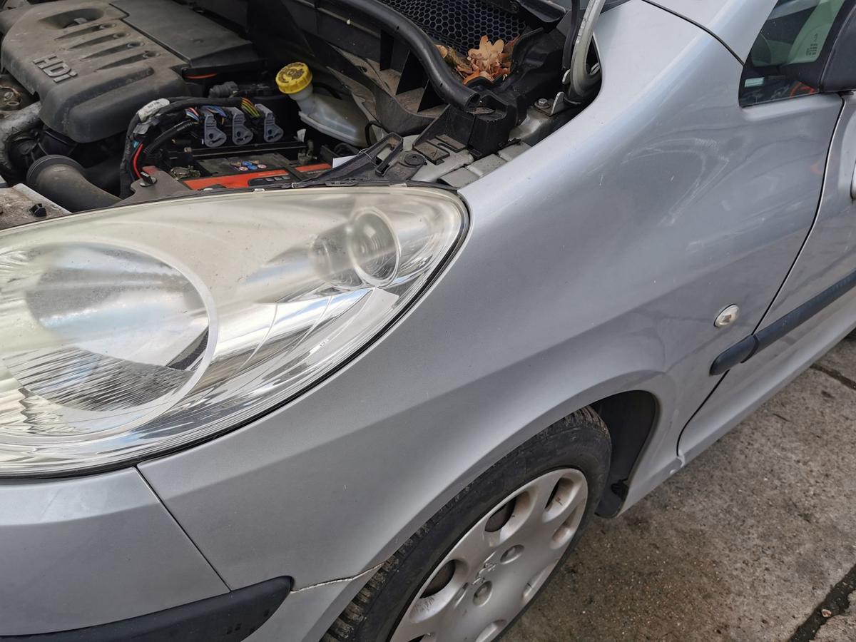 Peugeot 1007 K Kotflügel Fender Seitenwand vorn links EZR Aluminiumgrau Met OE
