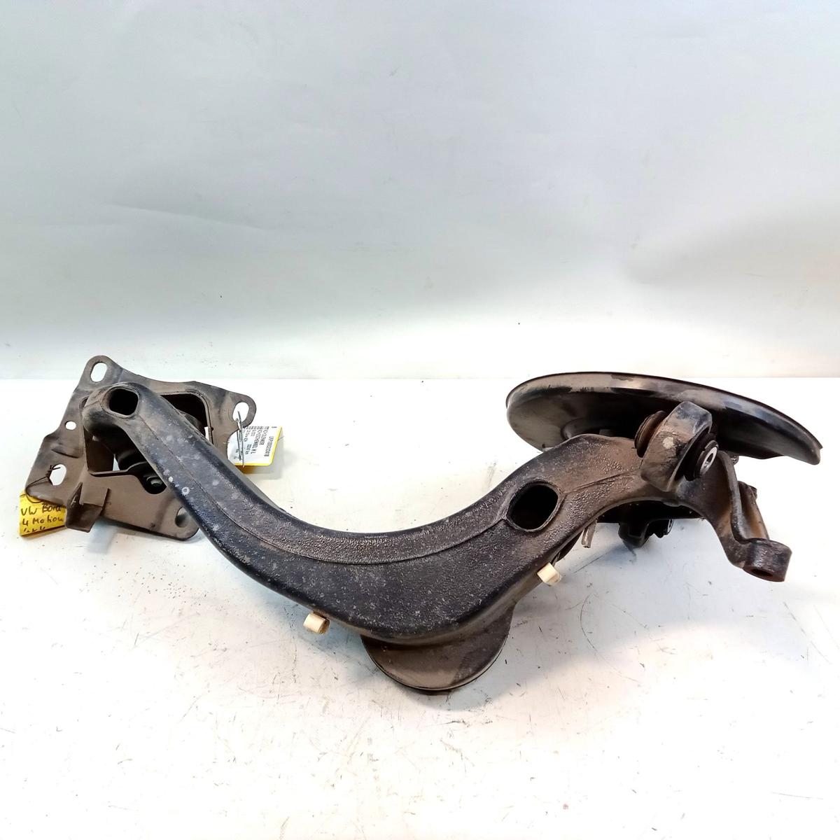 VW Bora 4-Motion Allrad Achsschenkel Achslenker Hinterachse links Bj.2000