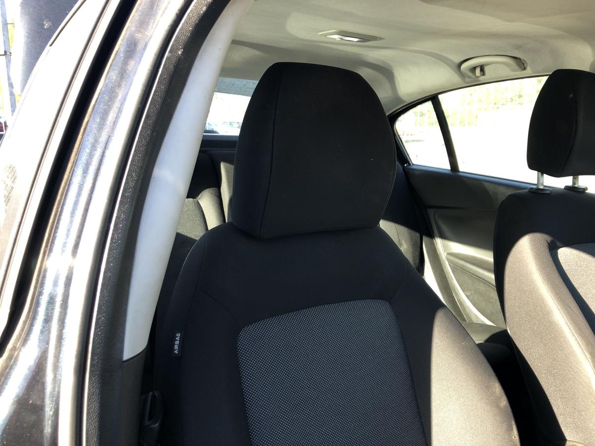 Fiat Tipo Typ 356 Limo Sitz vorn rechts Beifahrersitz ohne Heizung Stufenheck