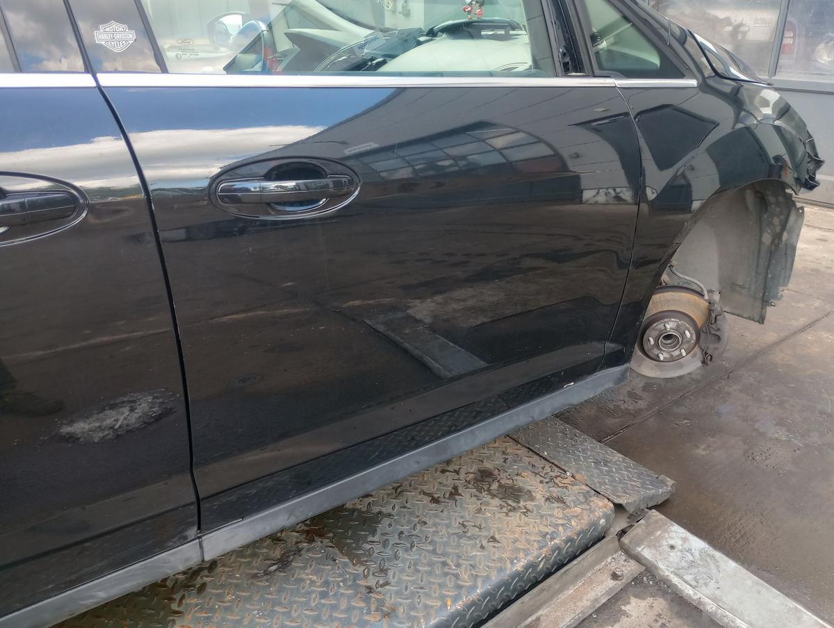 Ford Grand C-Max II orig Tür vorn rechts Beifahrertür Schwarz Bj 2012