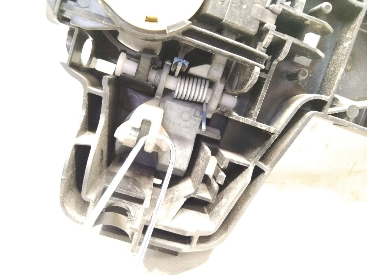 Mercedes Benz Vito 447 original T&uuml;rgriff T&uuml;rau&szlig;engriff vorn links Bj.2014