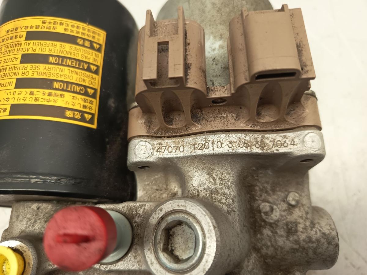 Toyota Auris E18 original Bremskraftverst&auml;rker ABS 4707012010 Hydraulik Bj 2013