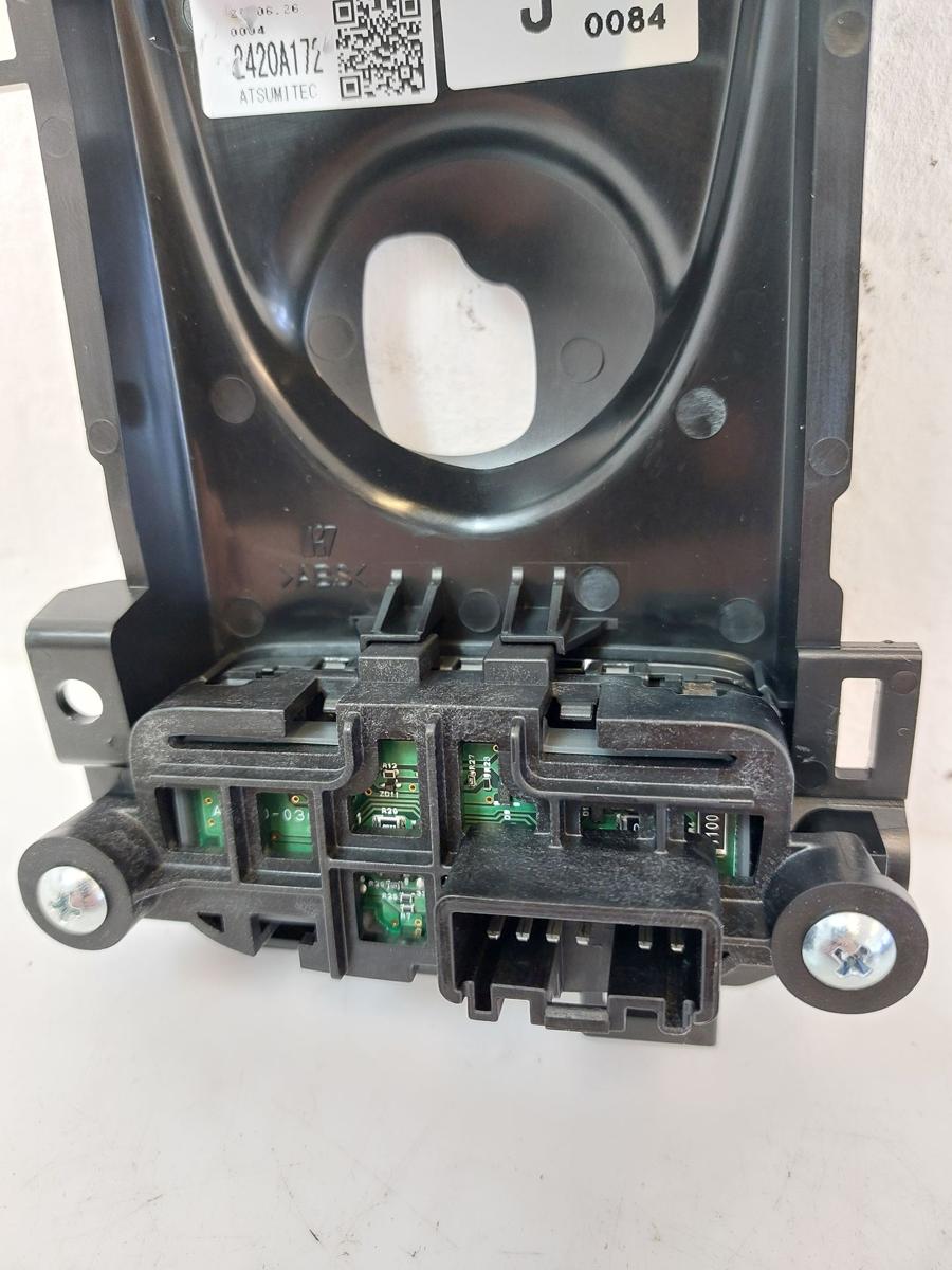 Mitsubishi Eclipse Cross GK0 ab21 Verkleidung W&auml;hlhebel mit Fahrstufenanzeige