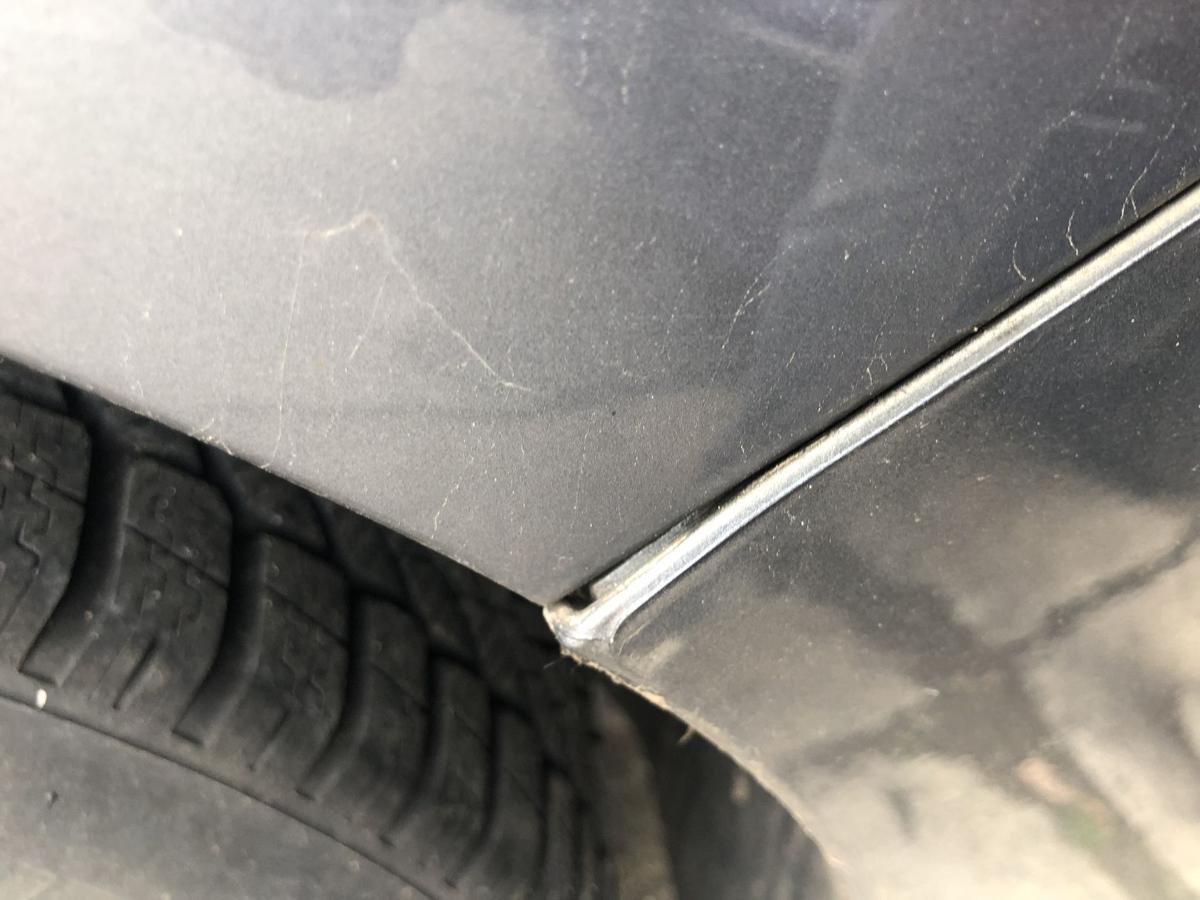 Peugeot 207 SW Typ WE Sto&szlig;f&auml;nger hinten Hecksch&uuml;rze Hecksto&szlig;stange KTH grau