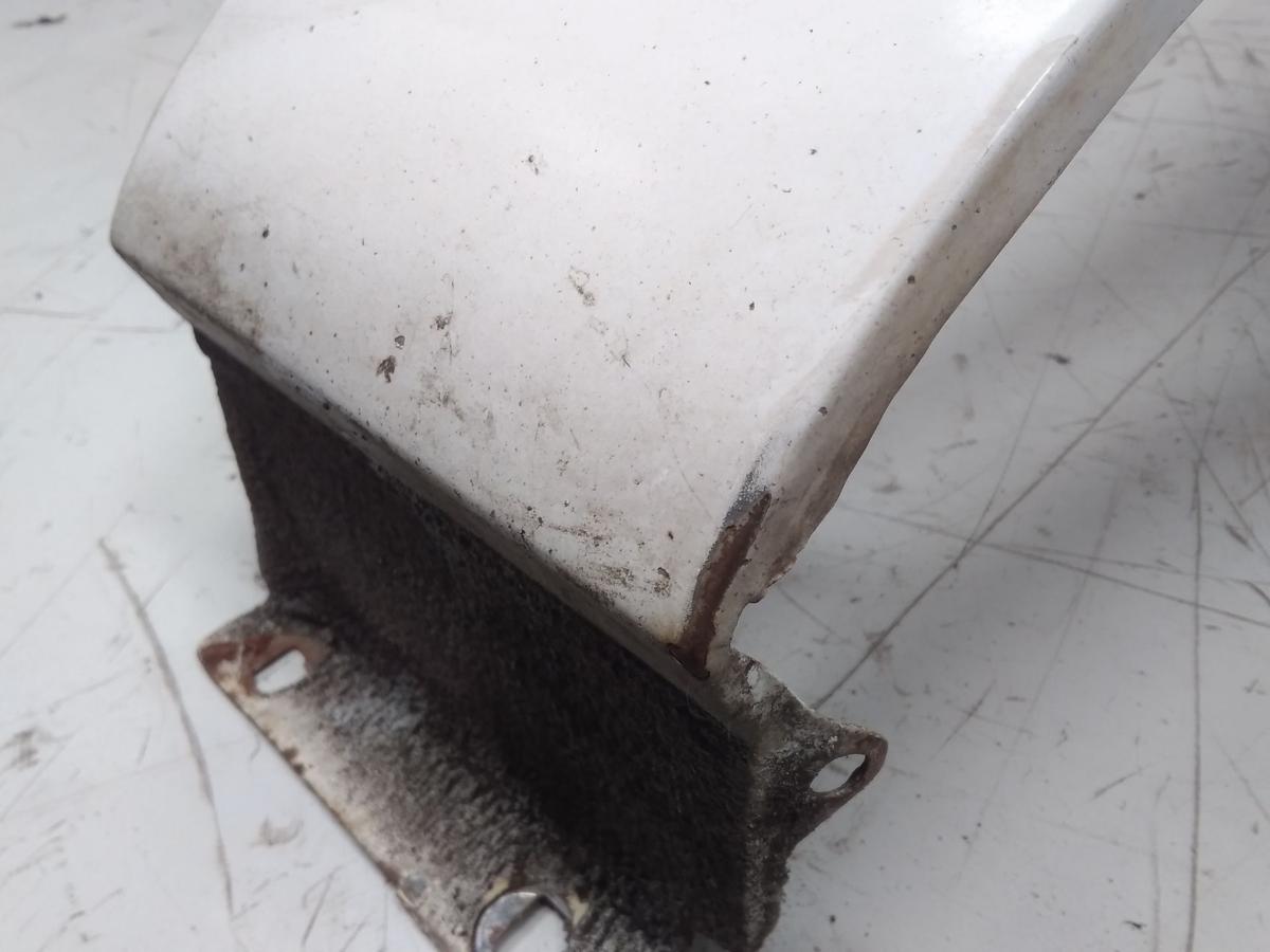 Ford Fiesta JA8 original Kotfl&uuml;gel vorn rechts frostwei&szlig; BJ2009