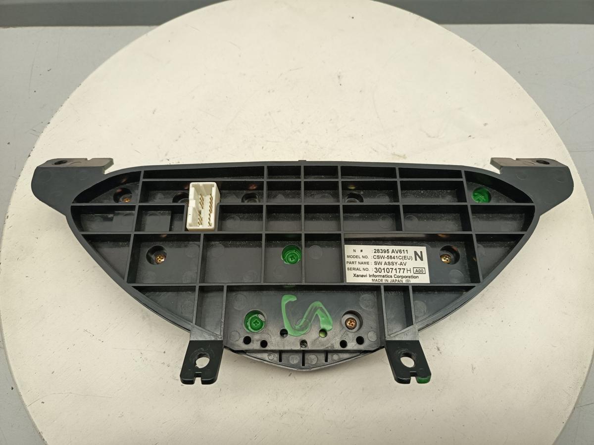 Nissan Primera P12 original Heizungsbet&auml;tigung Klimaautomatik Bj 2003