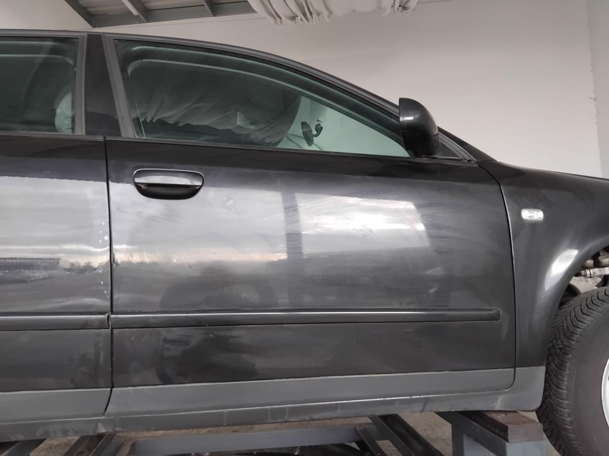 Audi A4 B6 8E Tür vorn rechts Beifahrertür LZ9W ebonyschwarzmetallic BJ2002