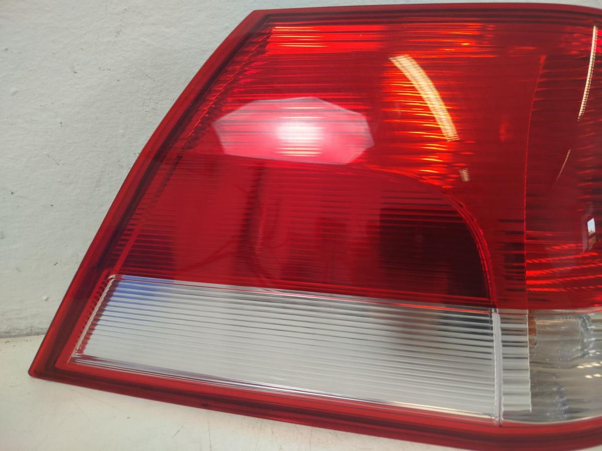 Opel Vectra C Caravan ab 05 R&uuml;ckleuchte au&szlig;en links Ecke Kombi rot silber