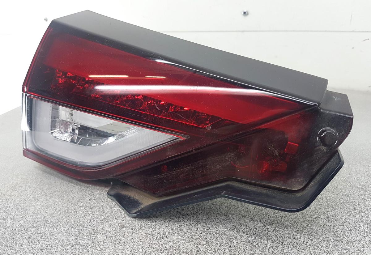 Mitsubishi Eclipse Cross R&uuml;ckleuchte innen links Bj2023 LED Modell ab 2021