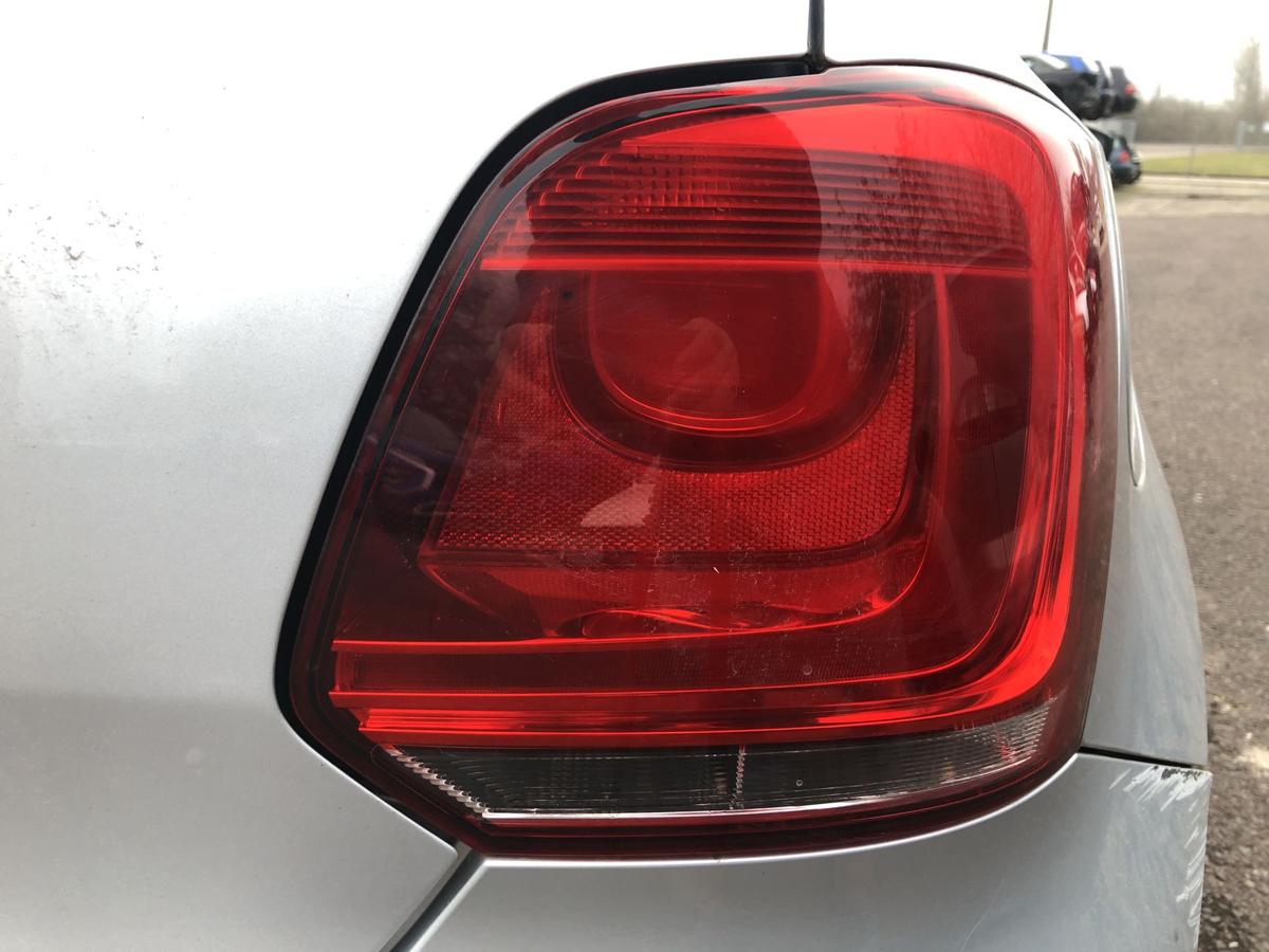 VW Polo 6R Rückleuchte rechts Rücklicht Heckleuchte Schlussleuchte