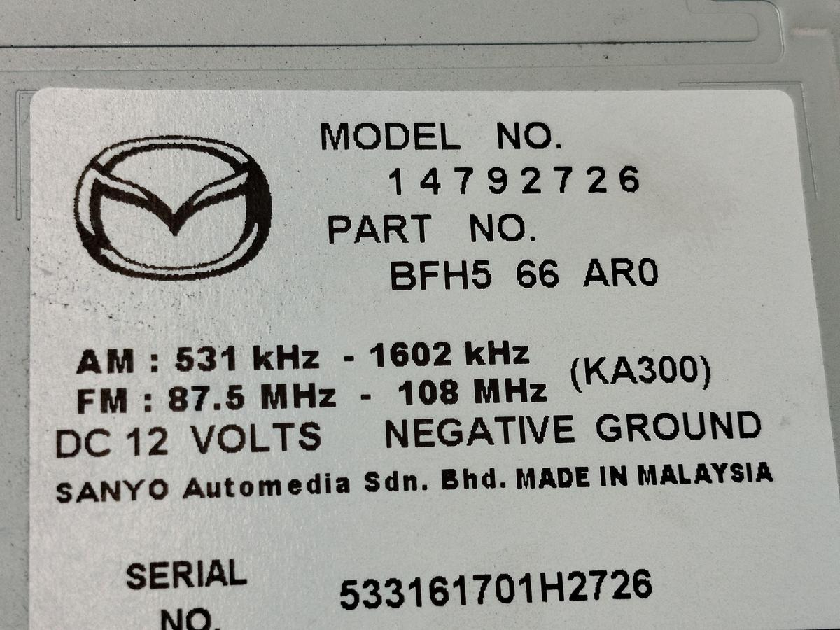 Mazda 3 BL Radio Autoradio mit CD und MP3 kein Code vorhanden OEM