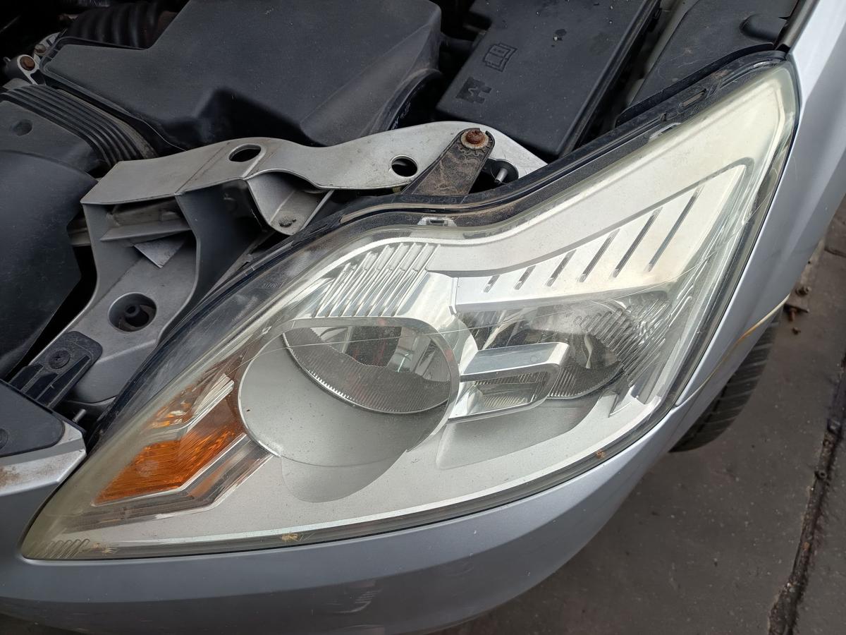 Ford Focus II DA3 original Scheinwerfer links Halogen Facelift Baujahr 2008