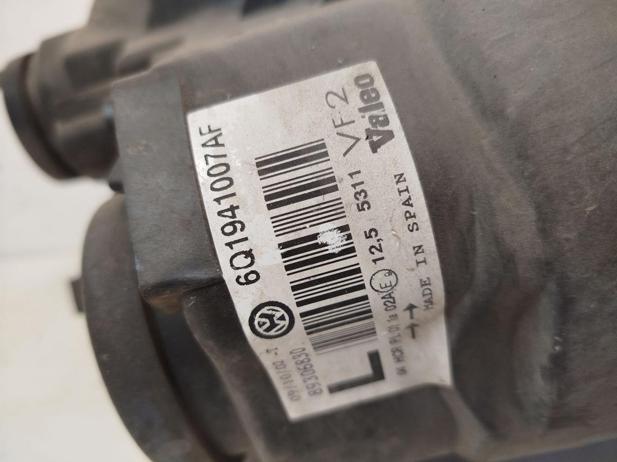 VW Polo 9N 9N1 Scheinwerfer vorn links Frontscheinwerfer Halogen Valeo OEM