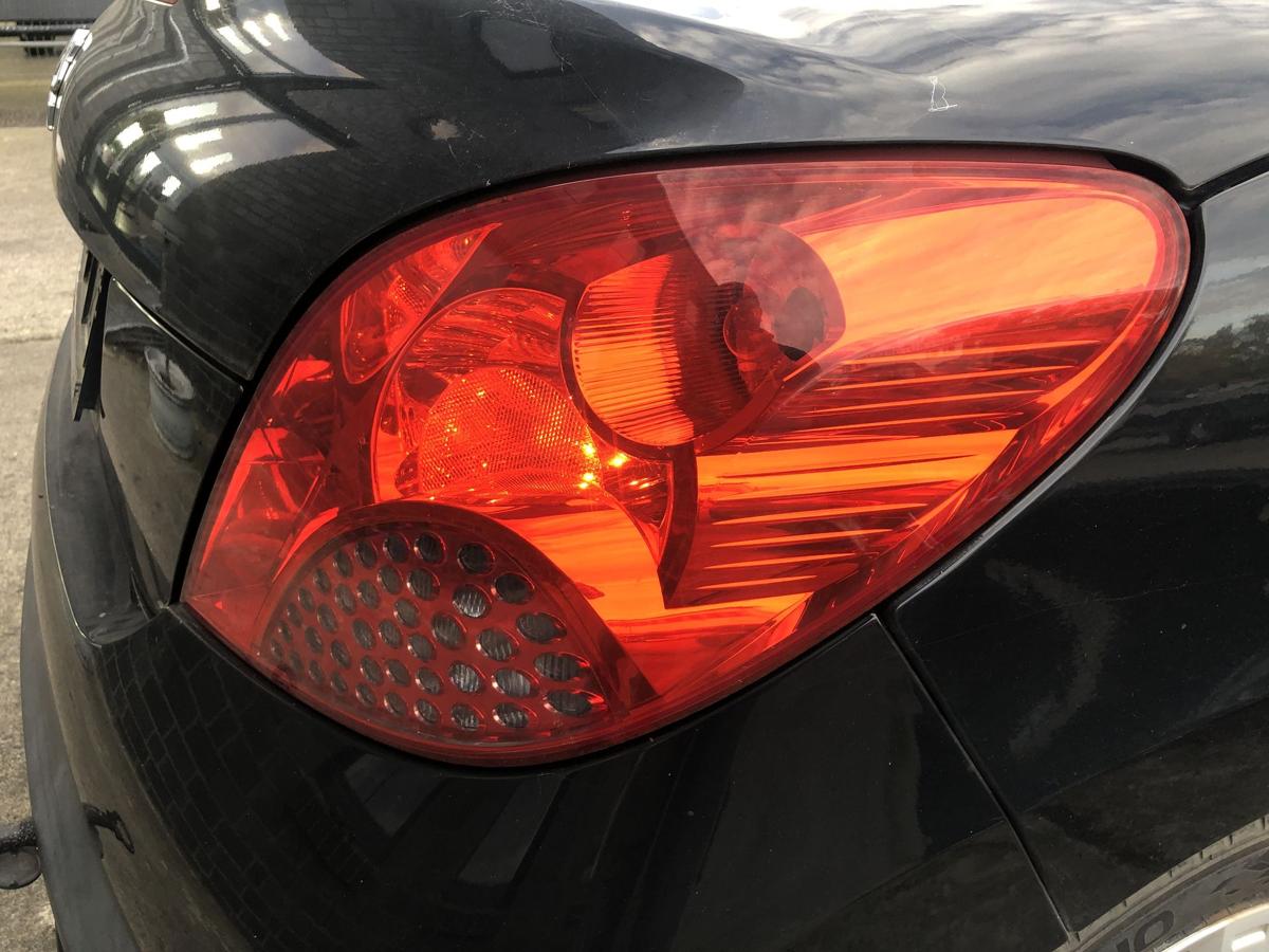Peugeot 207CC Rückleuchte rechts Rücklicht Heckleuchte Cabrio bis 2009