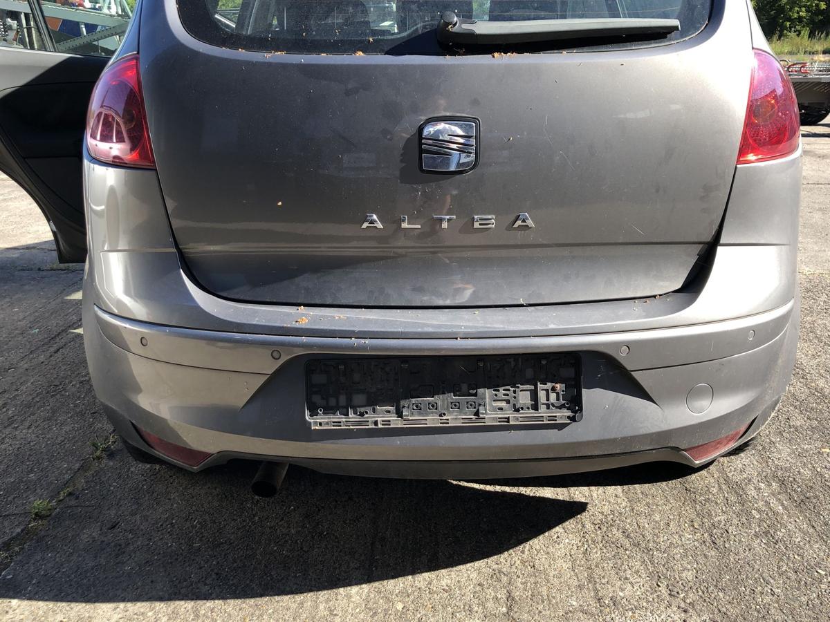 Seat Altea 5P Stoßfänger hinten Heckschürze mit PDC LS7U Sombagrau NICHT XXL