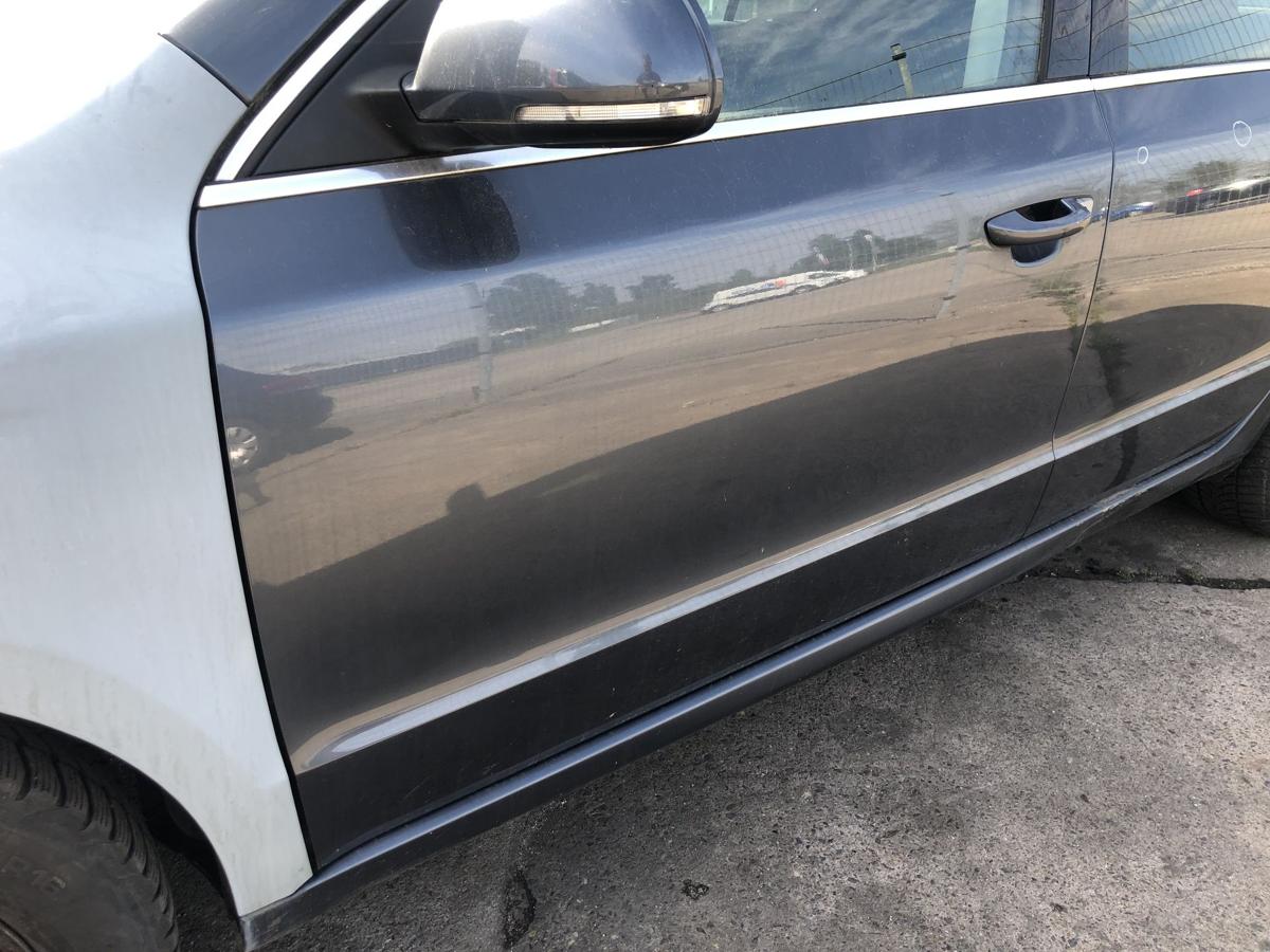 Skoda Superb 2 Typ 3T T&uuml;r vorn links Fahrert&uuml;r im Rohbau LF8J Anthrazitgrau