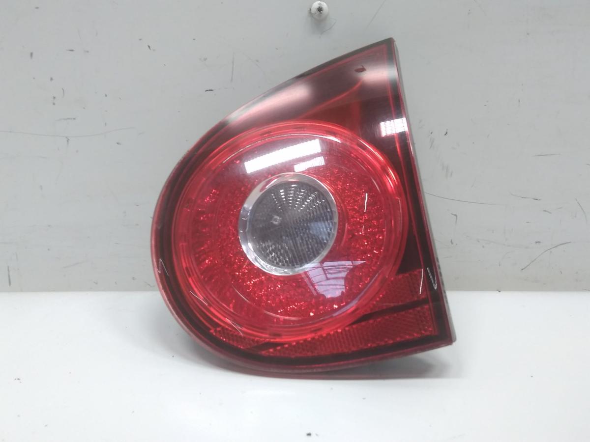 VW Golf 5 1K orig.Rückleuchte Heckleuchte innen rechts Fließheck BJ2008 dunkel