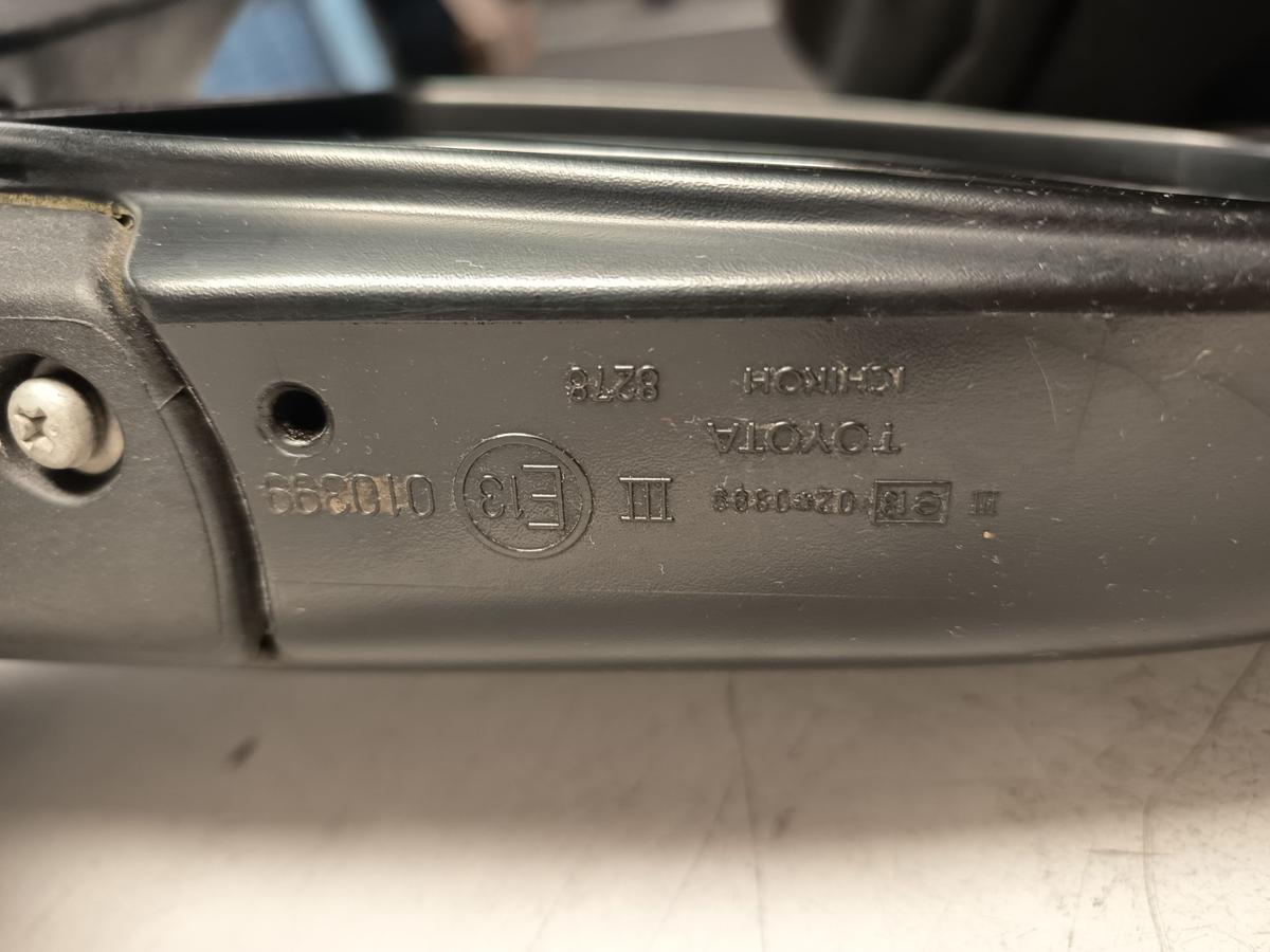 Toyota Yaris XP10 original Aussenspiegel rechts manuell unlackiert Bj 2000