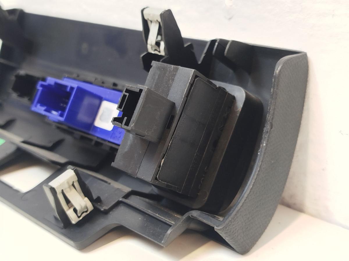 Peugeot 308 SW T9 Schalterleiste vorn links Taster Schalter LWR ESP ECO