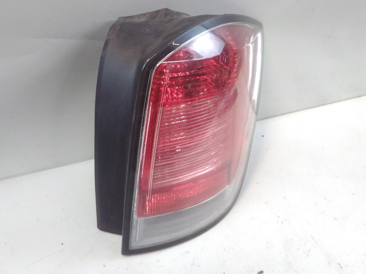 Opel Astra H Caravan R&uuml;ckleuchte Heckleuchte Schlussleuchte rechts BJ2006