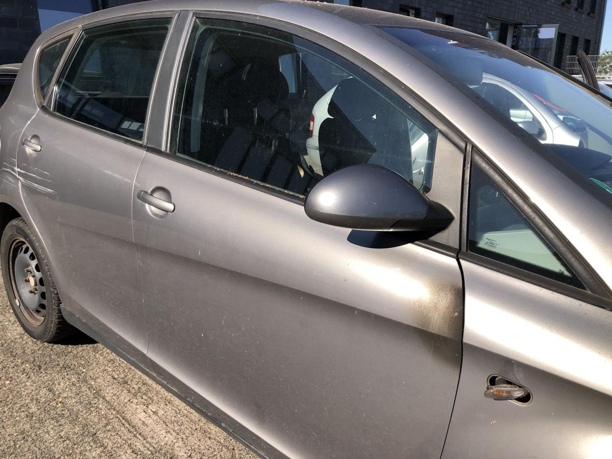 Seat Altea 5P Tür vorn rechts Beifahrertür im Rohbau LS7U Sombragrau met