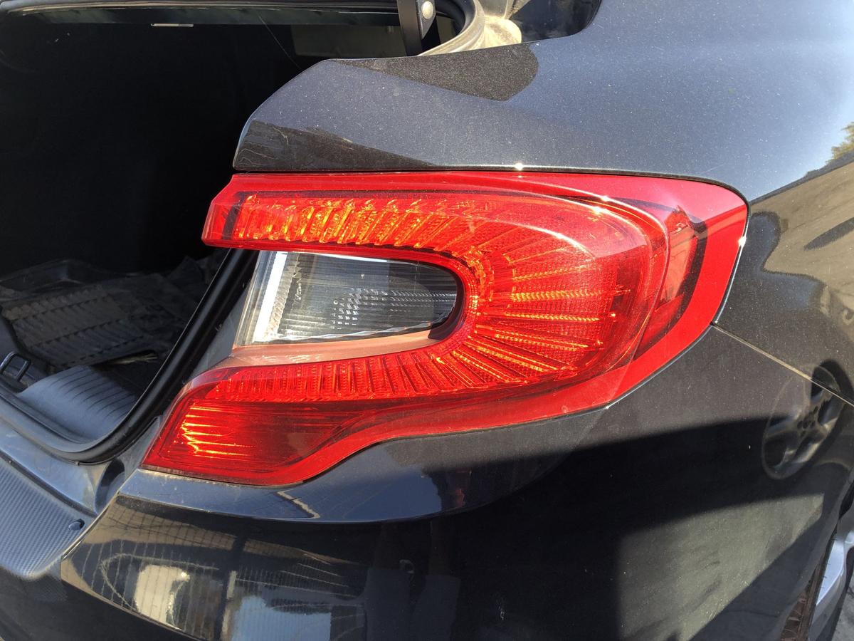 Fiat Tipo Typ 356 Rückleuchte rechts außen Ecke Rücklicht Stufenheck