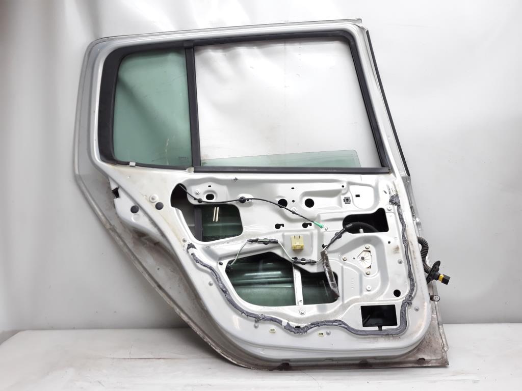 Renault Megane Kombi Tür links hinten BJ2003 silber