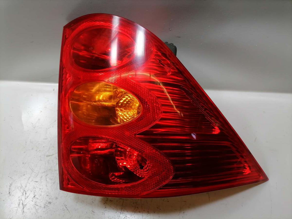 Peugeot 1007 original R&uuml;cklicht R&uuml;ckleuchte Schlussleuchte links Bj.2005