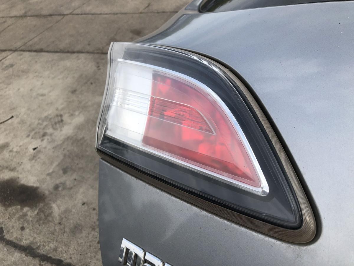 Mazda 3 Typ BL Rückleuchte außen links Rücklicht Heckleuchte 5trg OEM