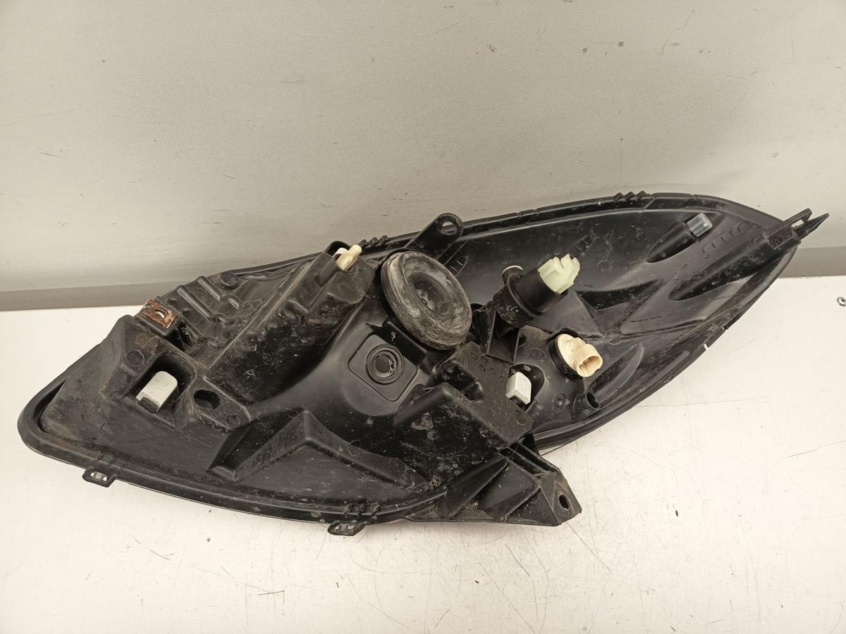 Dacia Sandero original Scheinwerfer rechts Halogen Baujahr 2009