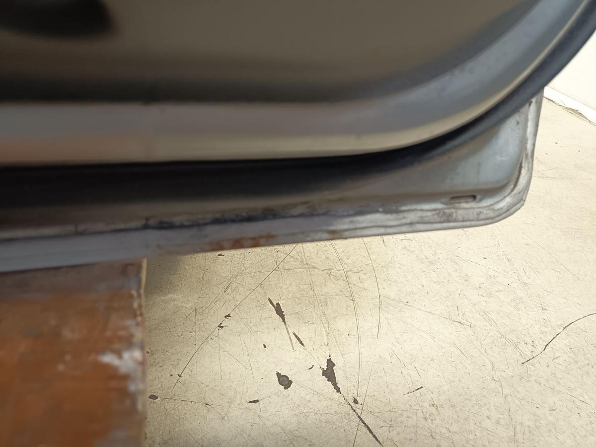 Ford Fiesta V original T&uuml;r vorne links Polar-Silber Metallic Baujahr 2003