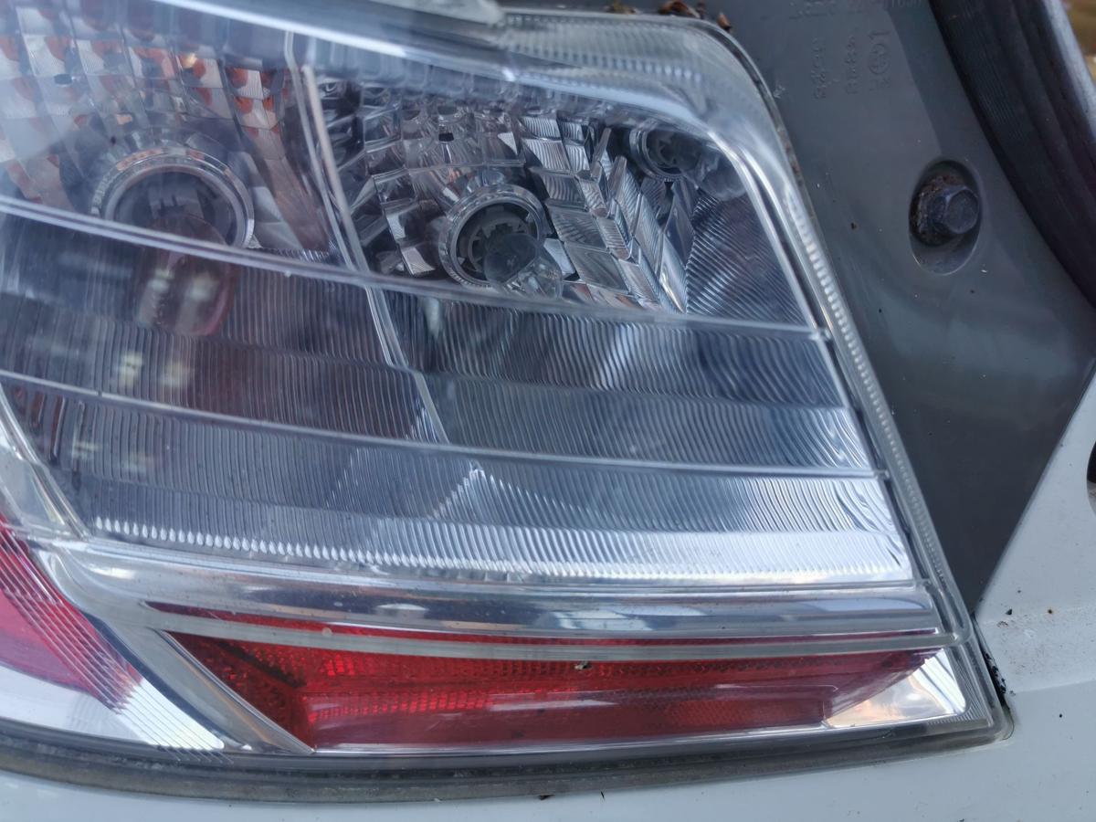 Daihatsu Materia M401 Rückleuchte Schlussleuchte Rücklicht Lampe hinten links