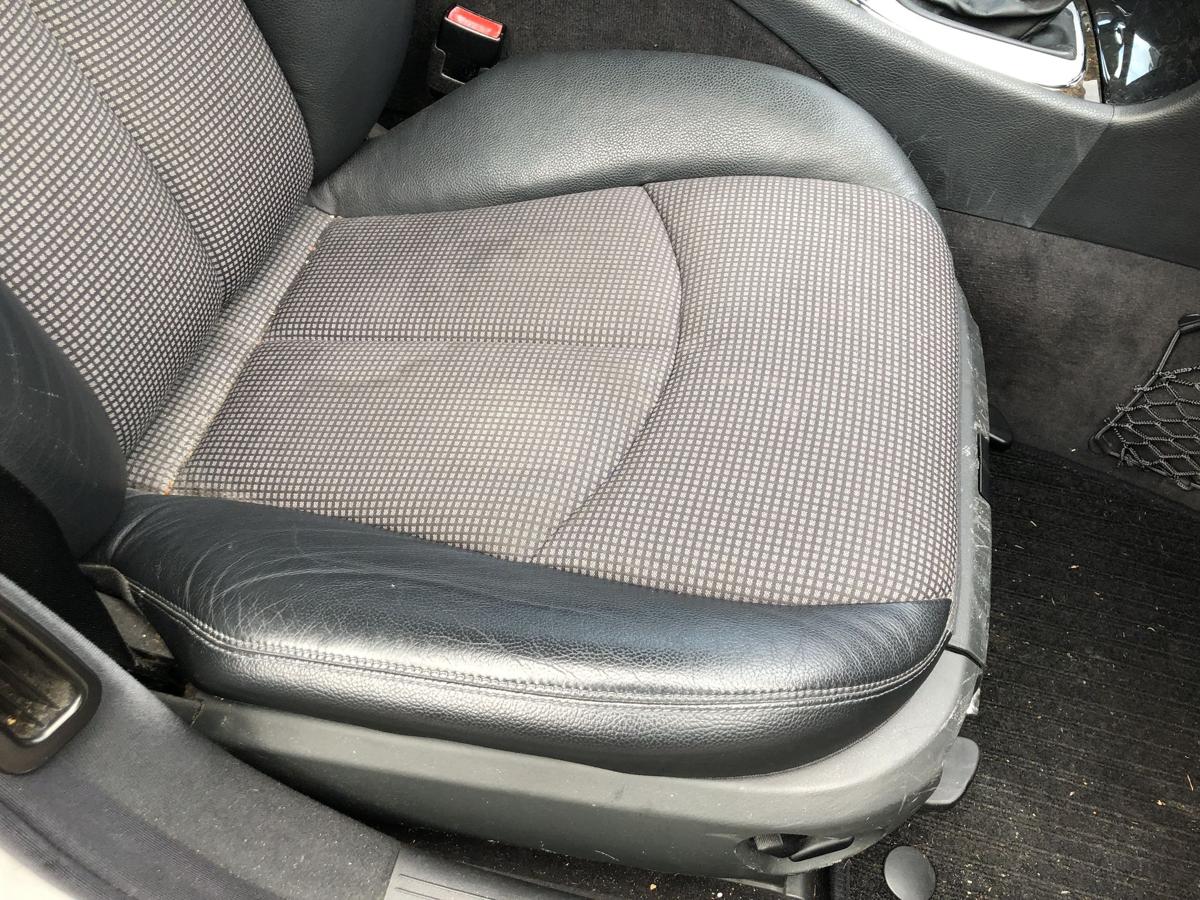 Mercedes E Klasse W211 Sitz vorn rechts Beifahrersitz Teilleder Stoff Heizung